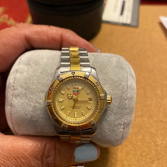 Tag Heuer Accessories - UPDATED Authentic Vintage Women’s Tag Heuer Watch